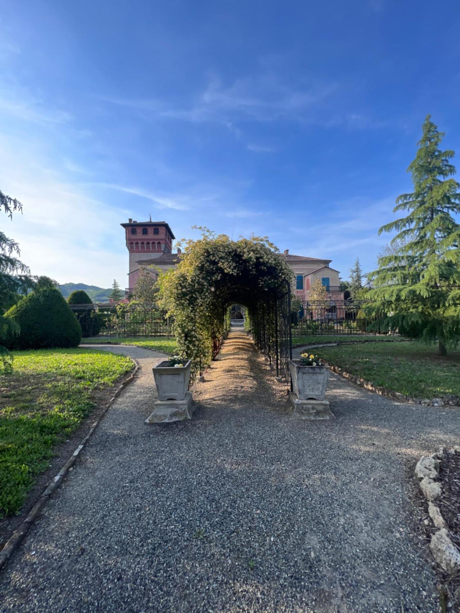Il Castello Di Bubbio Hotel Exterior foto